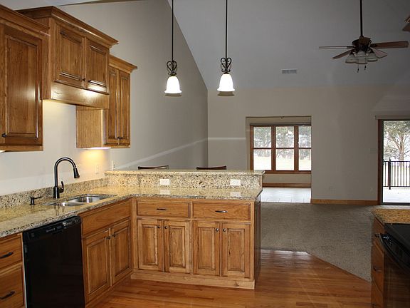 3rd image of 109 Homeland Dr