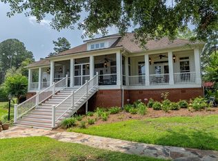 387 Smoak Bridge Cir, Warwick, GA 31796