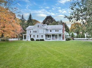 2 Blueberry Hill Rd, Weston, CT 06883