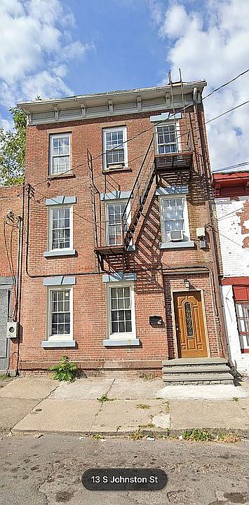 1st image of 13 S Johnston St