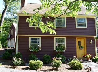 130 Ledgewood Rd, Dedham, MA 02026