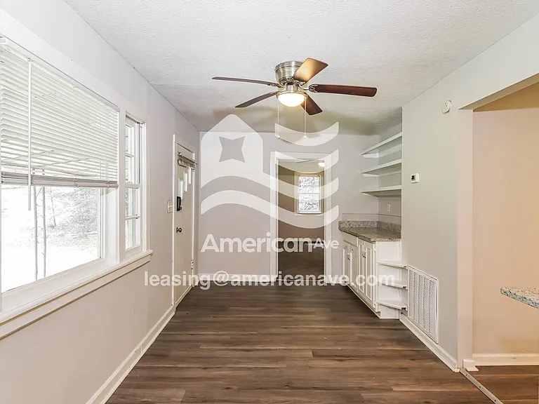 1268477_003_living_room_3.jpg