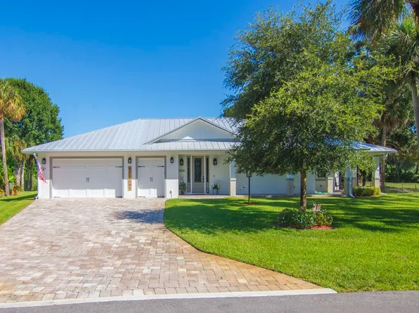 2926 Carissa Dr, Vero Beach, FL 32960