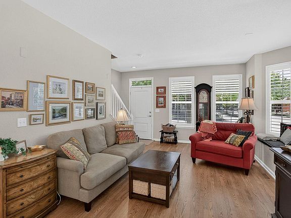 3rd image of 3909 W 118th Pl