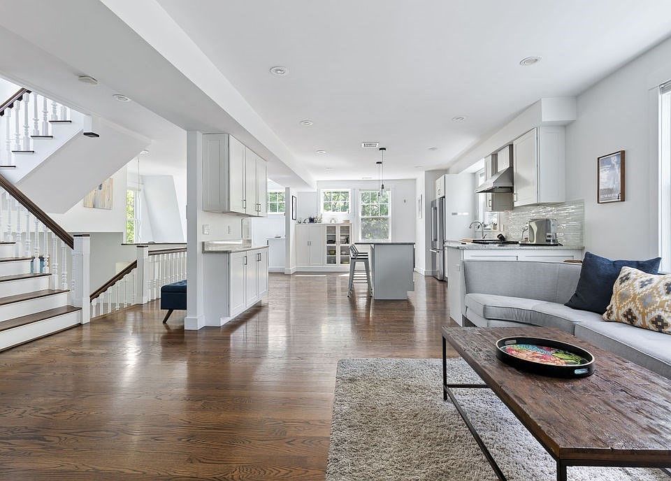 1st image of 157 Cypress St #2