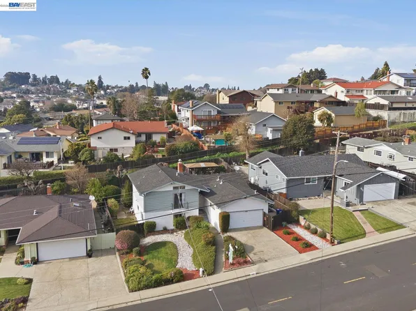 836 Hawthorne Dr, Rodeo, CA 94572