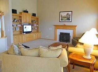 17719 Hillwood Ave, Lakeville, MN 55044