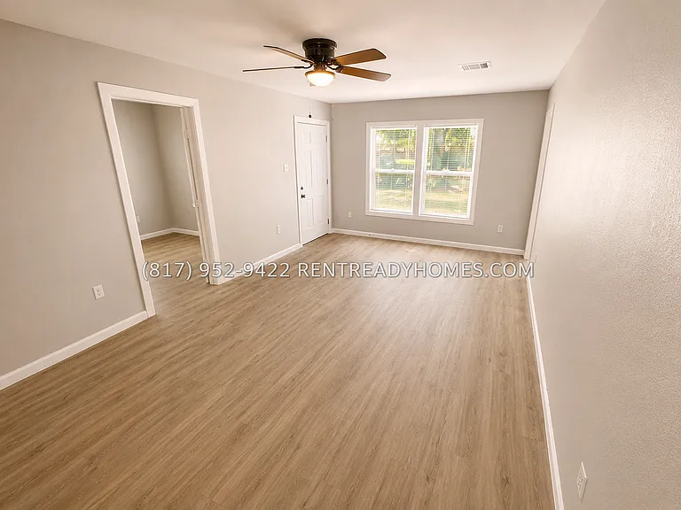 8105 Bonner Dr — Photo 6