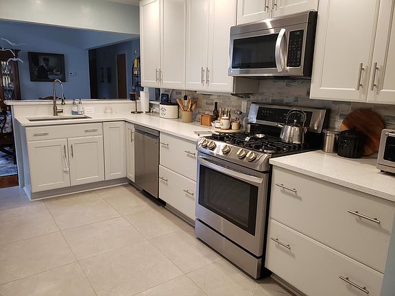 5th image of 8040 Wedgewood Dr