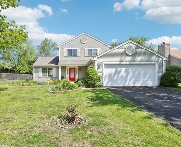 525 Burke Dr, Carol Stream, IL, 60188