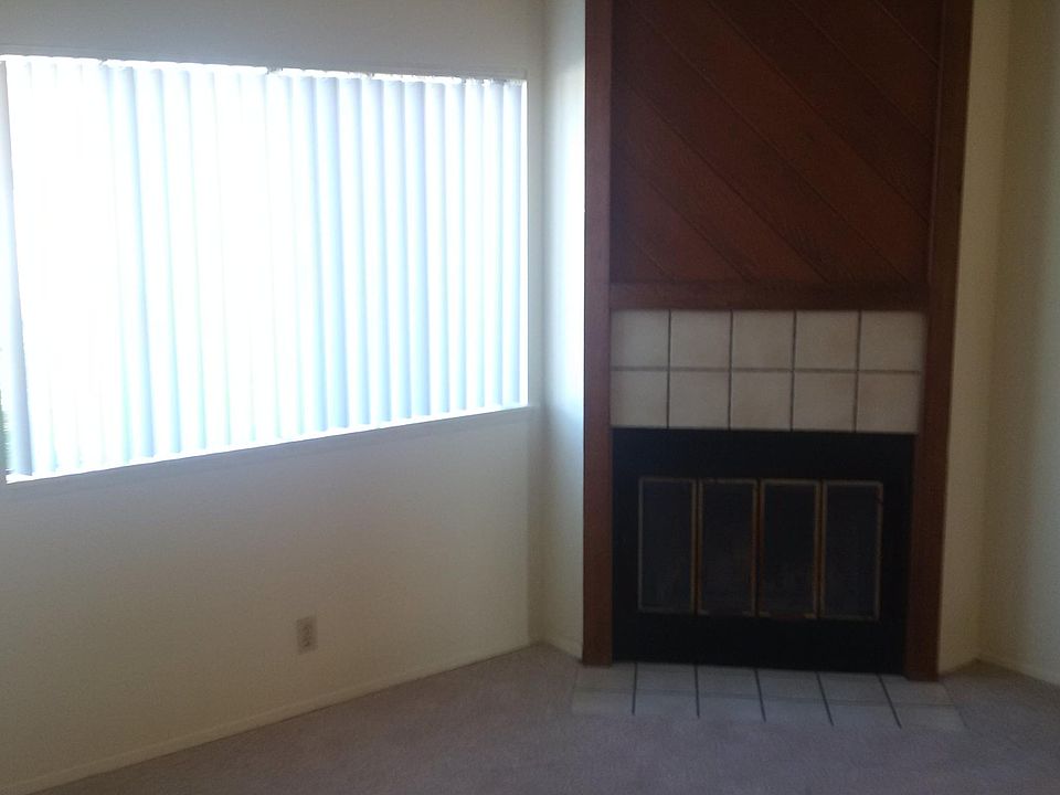 2nd image of 4470 Bancroft St APT 1