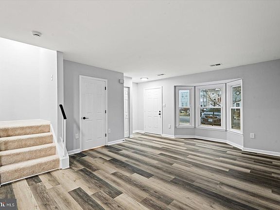 5th image of 3424 Caledonia Cir