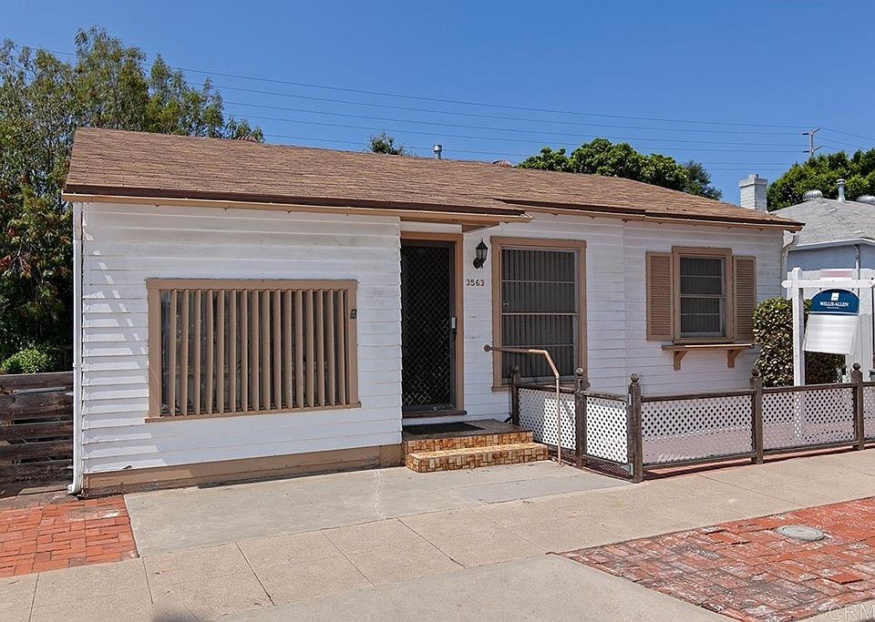 1st image of 3563 Poe St