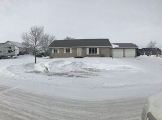 607 N Walnut Ave, Graettinger, IA 51342