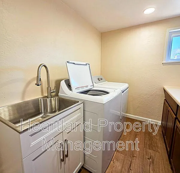 640 Claydelle Ave — Photo 17