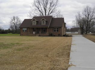 1704 Mt View Rd, Manchester, TN 37355