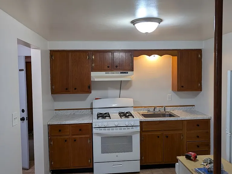 5 Grant Street — Photo 3