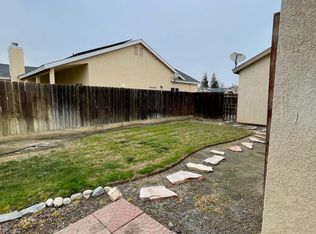 1377 Persimmon St, Lemoore, CA 93245