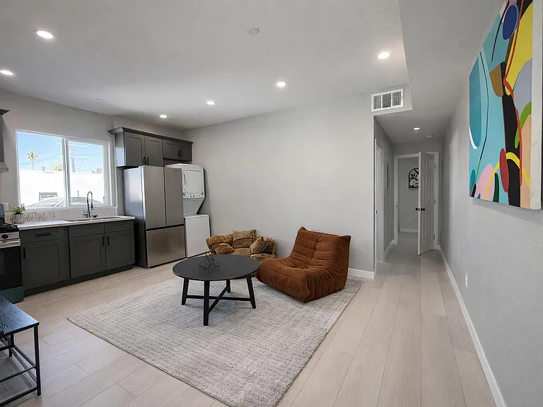 1330 Magnolia Ave — Photo 11
