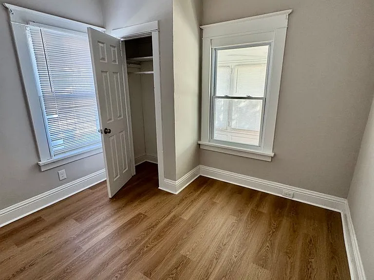 117 Browning Ave — Photo 13