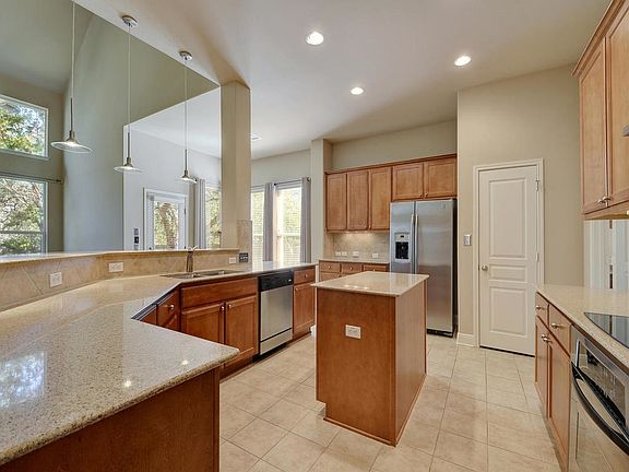 5th image of 7916 Wisteria Valley Dr