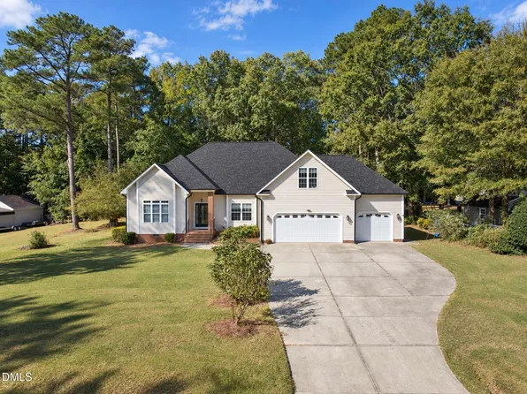 44 Fox Pen Dr, Raleigh, NC 27603