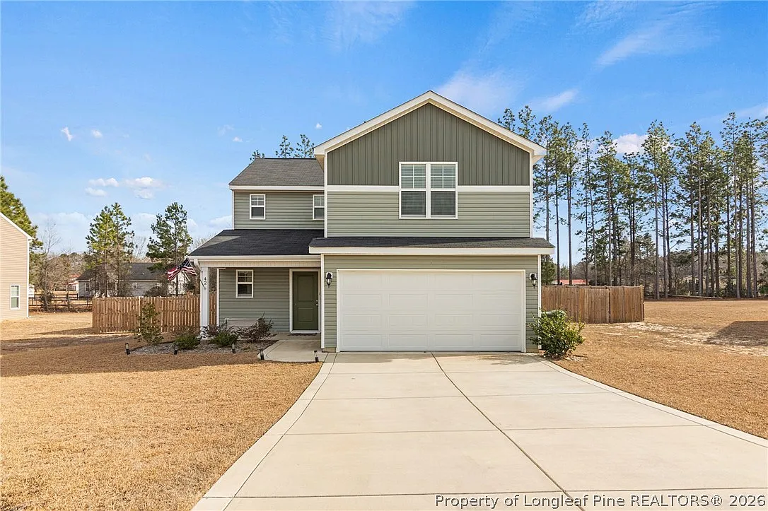 3 bed, 2.5 bath, 1912 sqft, $2,000 — Photo 1