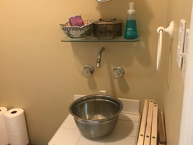 8407 Copley Dr — Photo 18