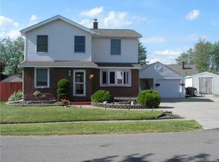 6 Pinevale Ct, Cheektowaga, NY