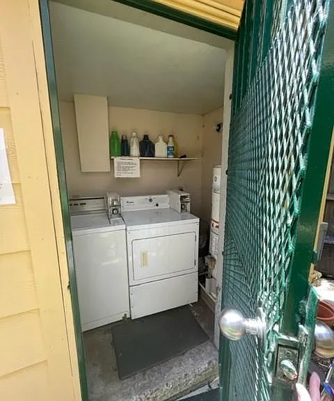 2815 Greenbriar Dr #1 — Photo 8