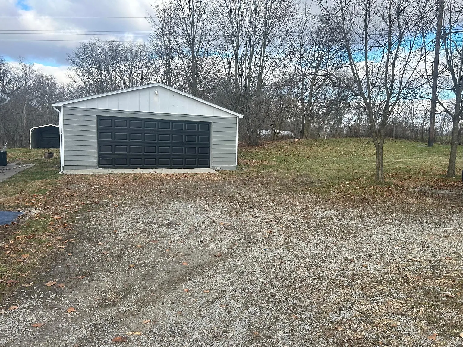 2 bed, 936 sqft, $1,900 — Photo 2