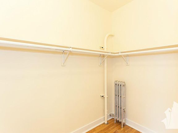 4th image of 2536 N Sawyer Ave APT 206L