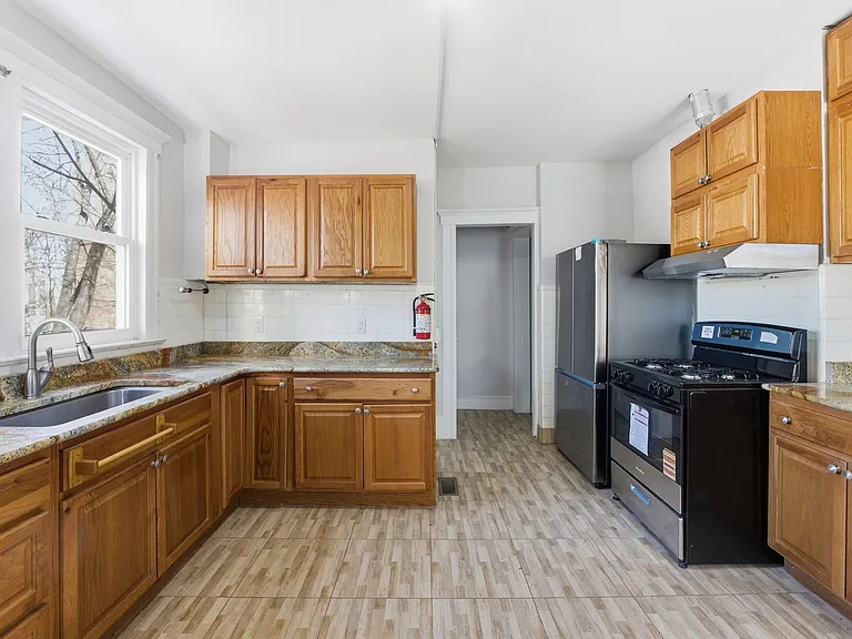 15 E Highland Ave #1 — Photo 7