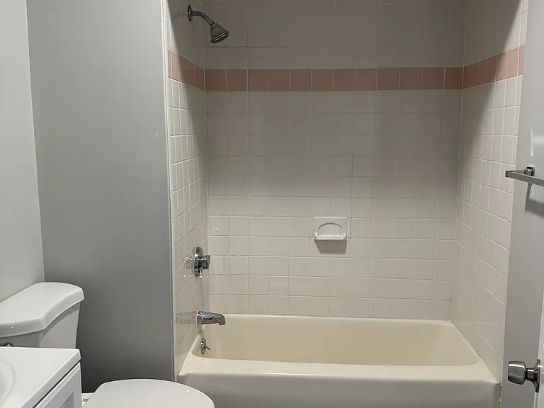 96 Wellington St #2 — Photo 6