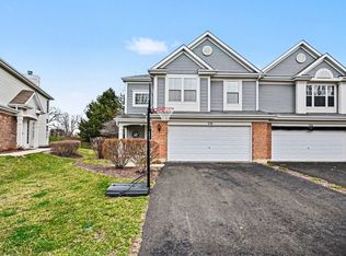 526 Lancaster Dr, Hampshire, IL 60140