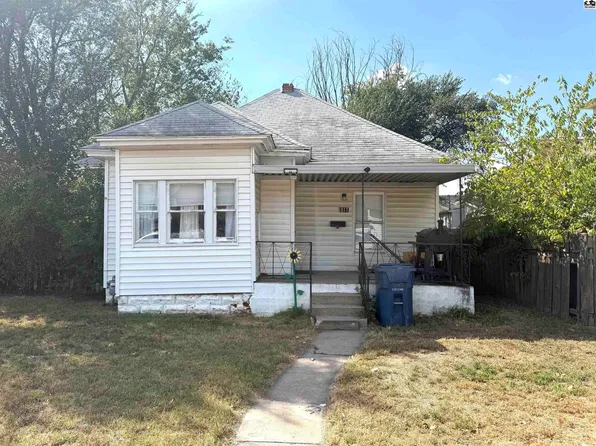 1217 N Washington St, Hutchinson, KS 67501