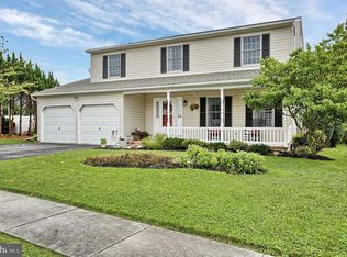 7 Blue Spruce Dr, Enola, PA 17025