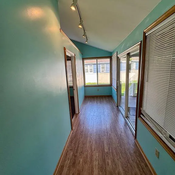 300 Asbury Ave — Photo 13