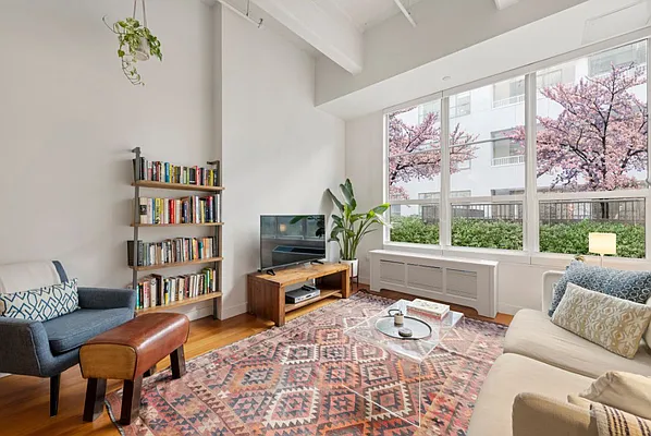 Sold by Nest Seekers International | media 8