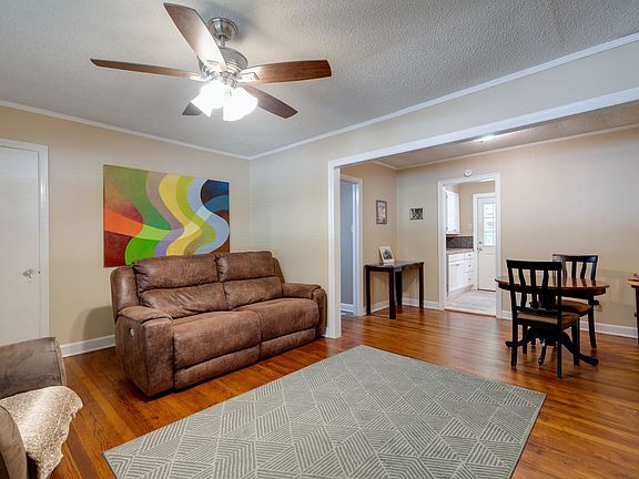 4th image of 778 Wrenwood Ln
