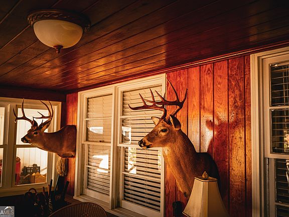 5th image of 814 Oak Grove Church Rd