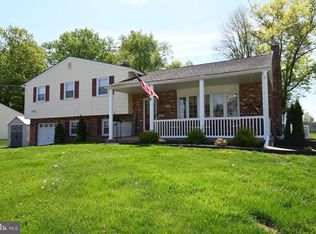 2345 Crestview Ln, Aston, PA 19014