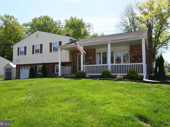 2345 Crestview Ln, Aston, PA 19014