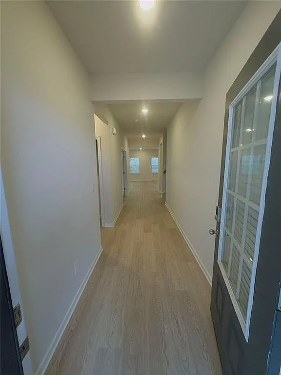 5 bed, 4.5 bath, 3250 sqft, $2,750 — Photo 4