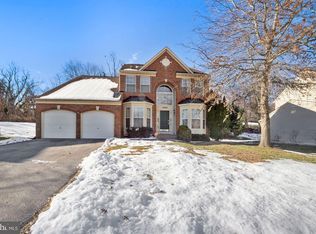 12609 Dunkirk Dr, Upper Marlboro, MD 20772