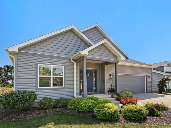 210 Summerhaven LANE, Lake Geneva, WI 53147