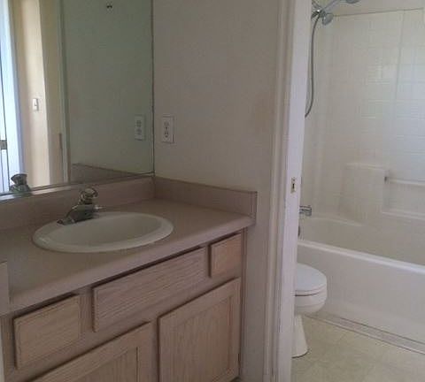 3rd image of 444 E Sunland Dr #71
