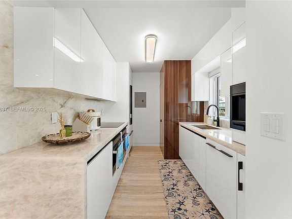 4th image of 5900 Collins Ave #400