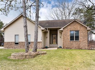 110 Mallard Pass Trl, Howard Lake, MN 55349