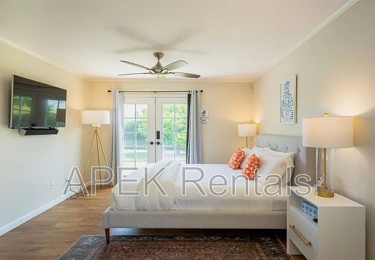 2415 E Finley Rd — Photo 54